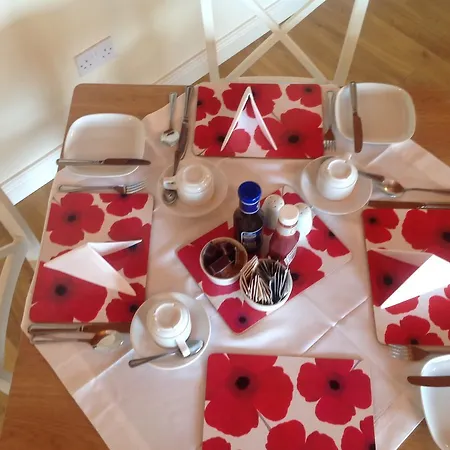 Alojamento de Acomodação e Pequeno-almoço Auntie B's